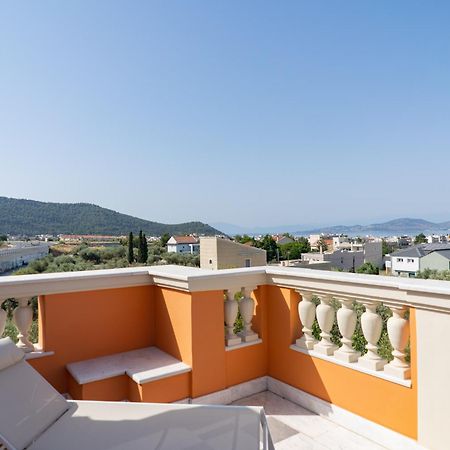Unique Room With Indoor Pool & Attic Alli Meria Bagian luar foto